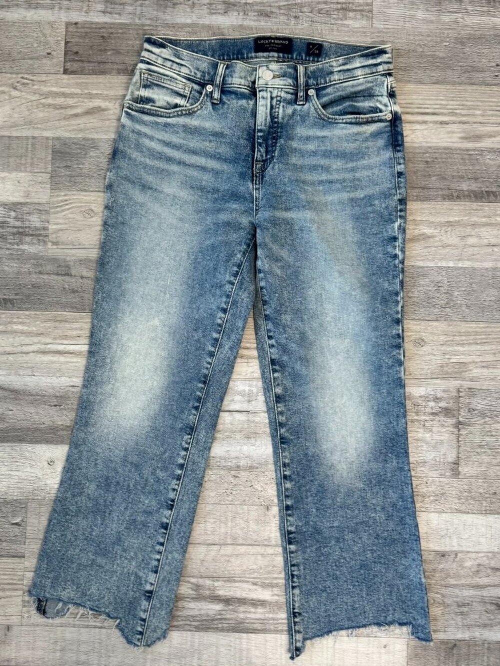Lucky Brand Mid Rise Crop Mini Boot Jeans Size 6/28 Ava, Raw Hem G8